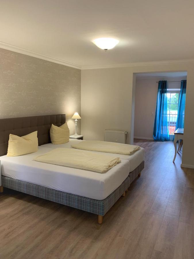 Landhotel Franck Garni Brietlingen ภายนอก รูปภาพ